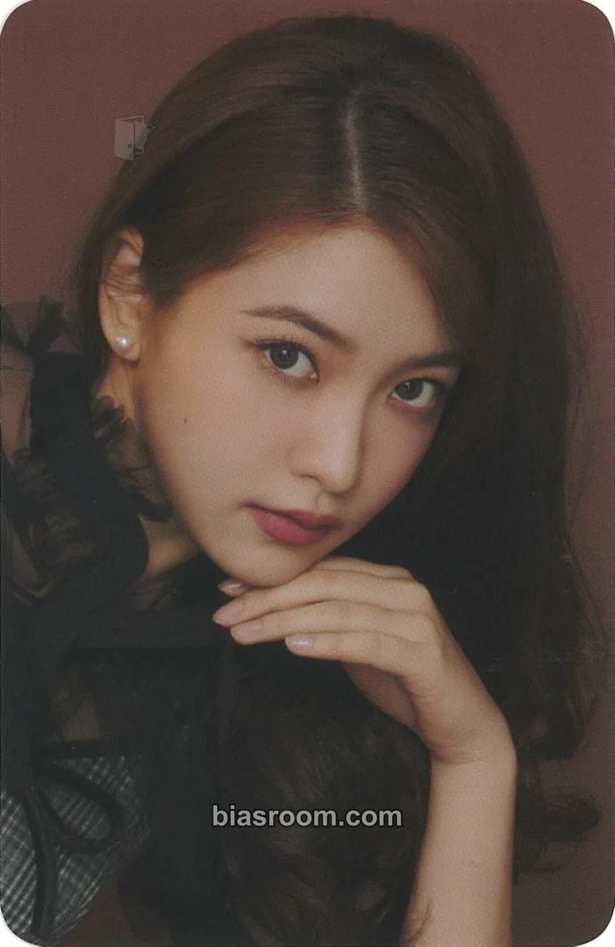 Yeri 2022 Season's Greetings Photocard - Red Velvet - Red Velvet K-pop photocard