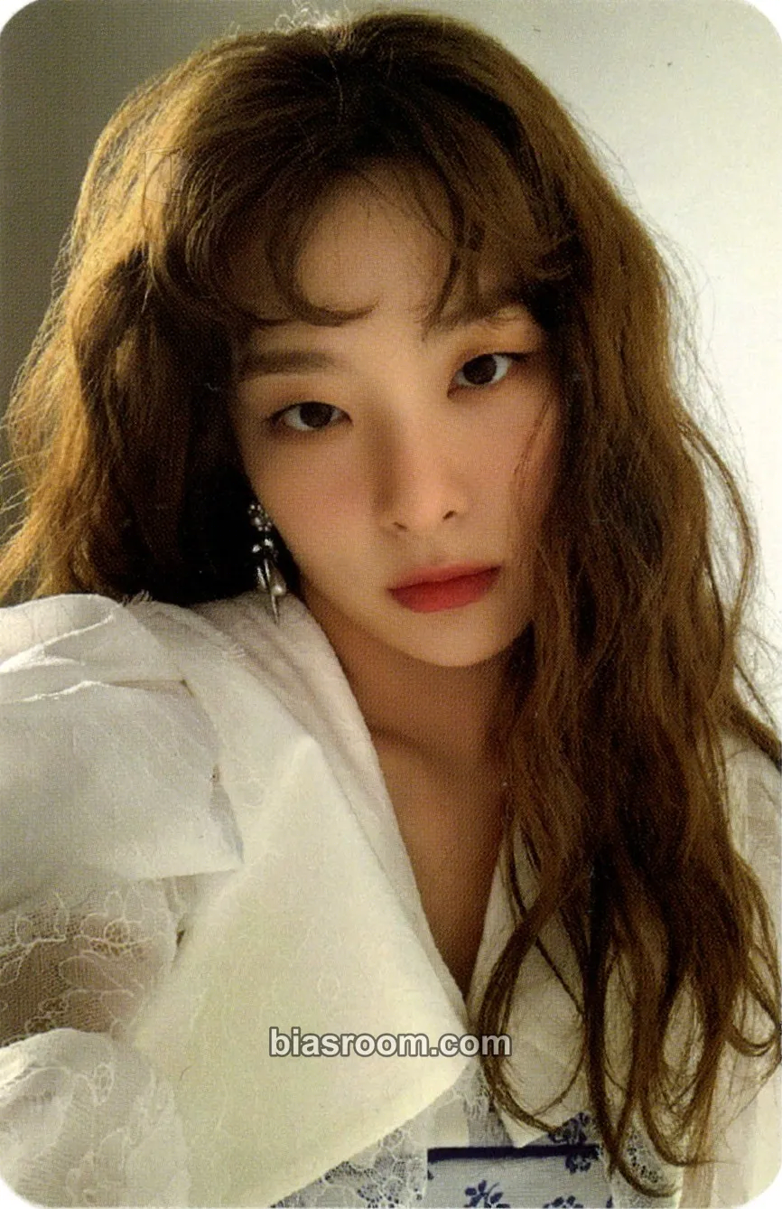 Seulgi 2022 Season's Greetings Photocard - Red Velvet - Red Velvet K-pop photocard