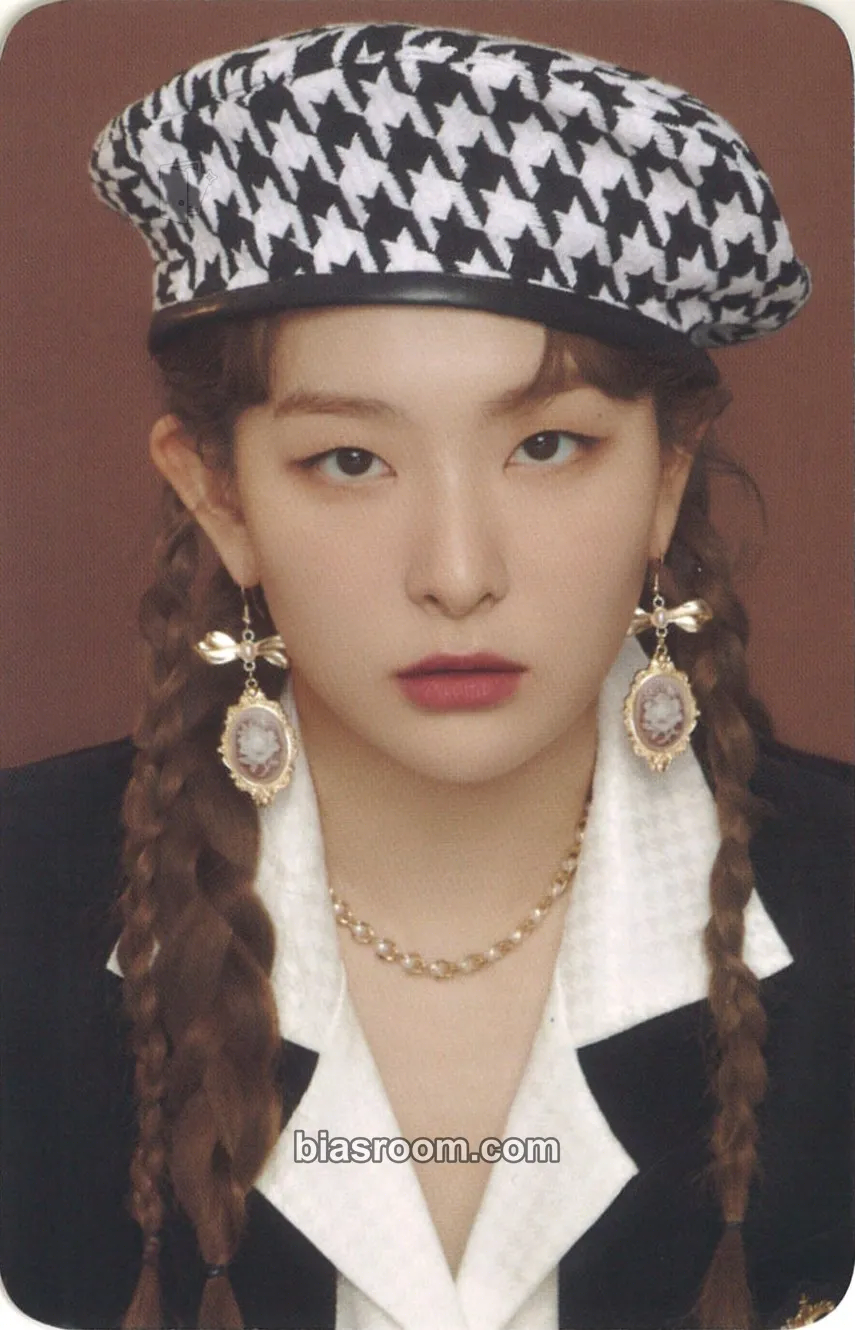 Seulgi 2022 Season's Greetings Photocard - Red Velvet - Red Velvet K-pop photocard