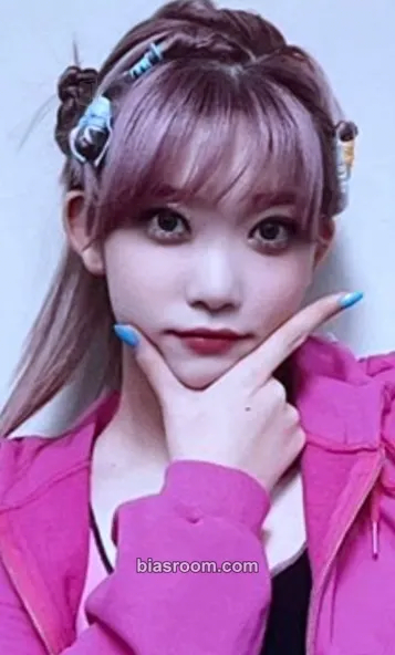 Tsuki The Billage of Perception: Chapter One Photocard - Billlie - Billlie K-pop photocard