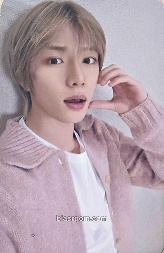 Beomgyu The Star Chapter: Sanctuary Photocard - TOMORROW X TOGETHER - TOMORROW X TOGETHER K-pop photocard