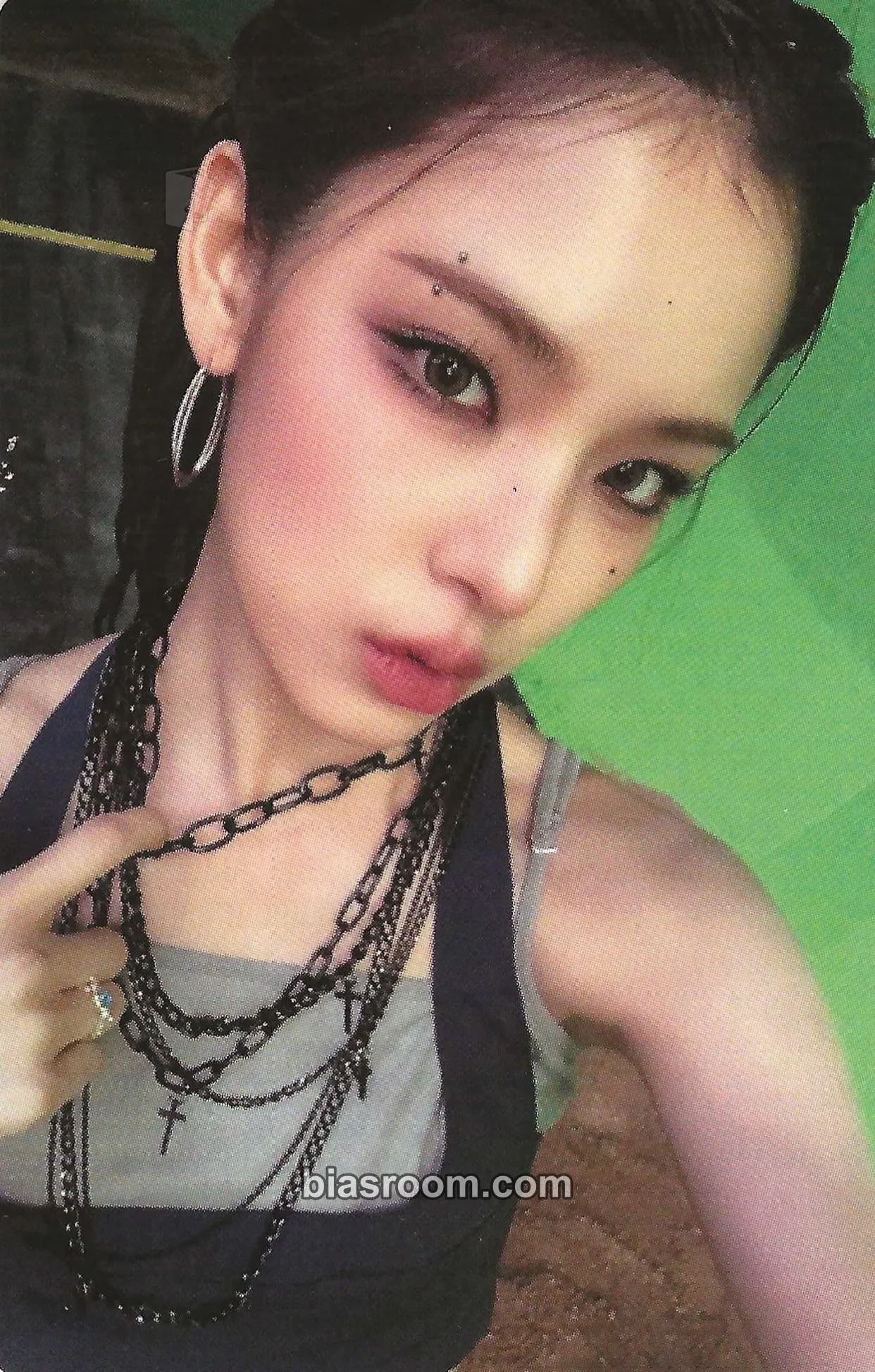 Mai Not Just Pretty Photocard - izna - izna K-pop photocard