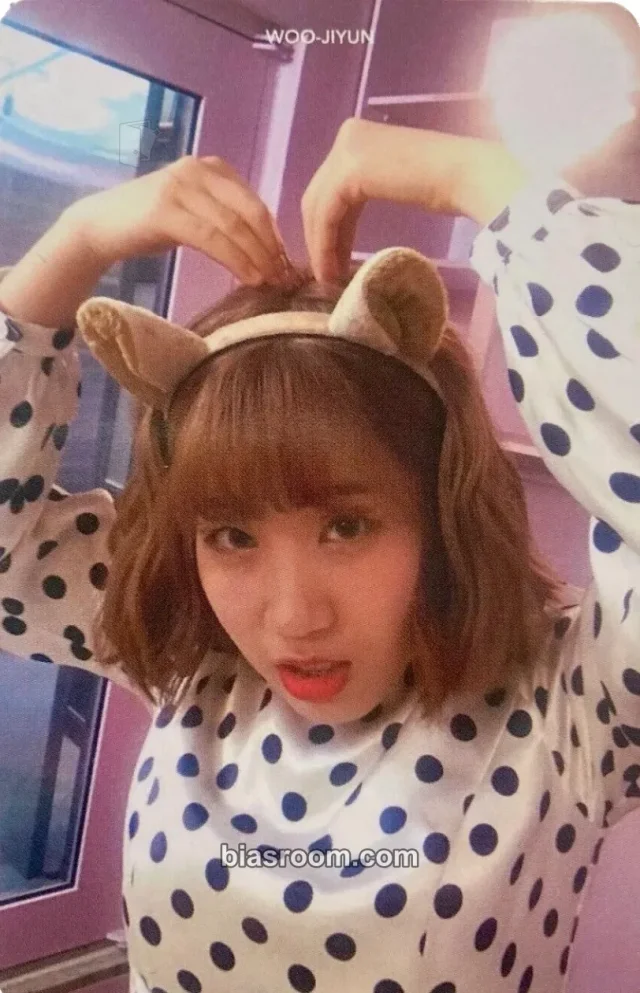Bolbbalgan4 - ODDCHILD (Jiyoon) - Red Diary Page.1 Album album photocard