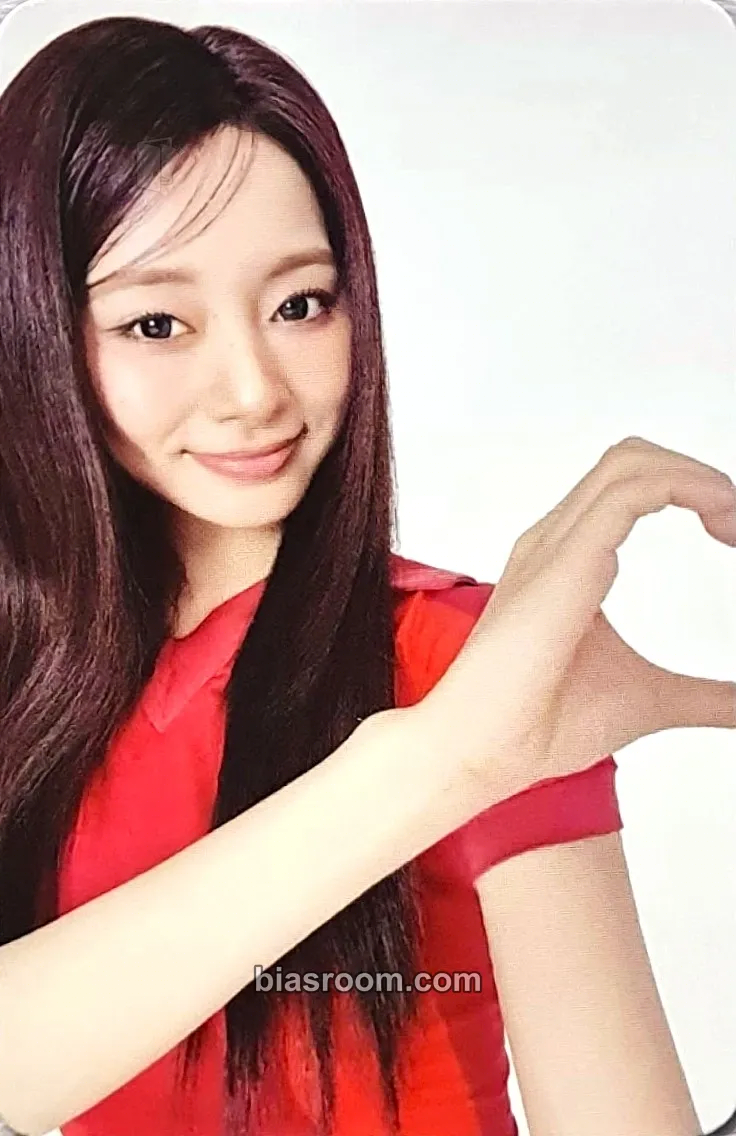 Tzuyu 2026 Season’s Greetings: RED WHISPERS Photocard - TWICE - TWICE K-pop photocard