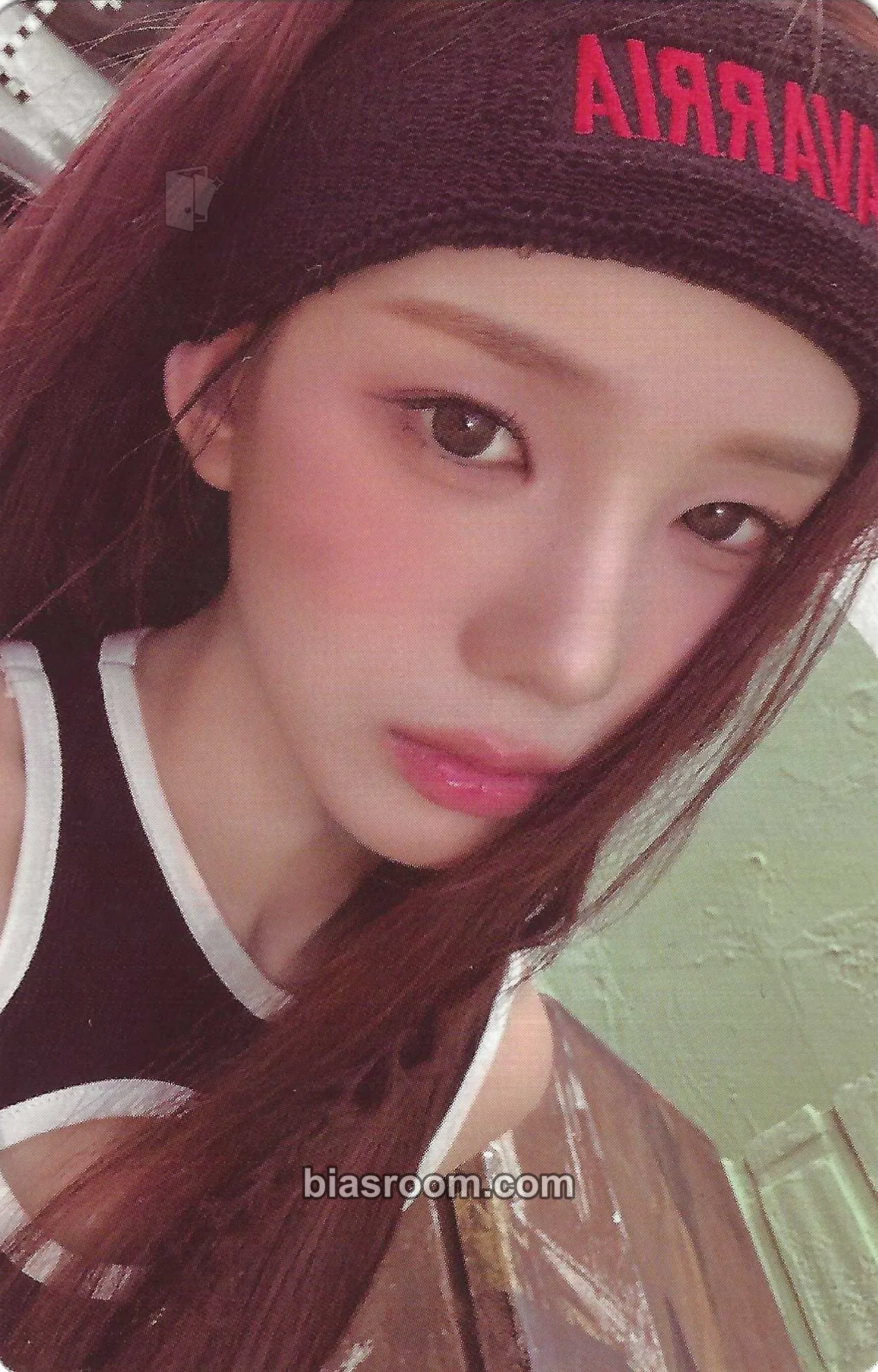 Ryu Sarang Not Just Pretty Photocard - izna - izna K-pop photocard