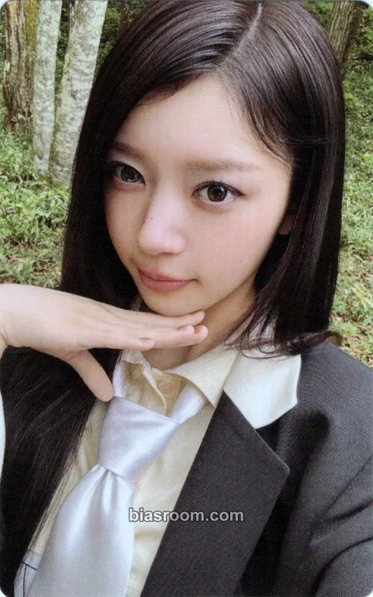 Moka NOT CUTE ANYMORE Photocard - ILLIT - ILLIT K-pop photocard