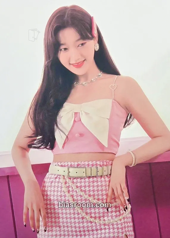 Choerry Flip That Photocard - LOONA - LOONA K-pop photocard