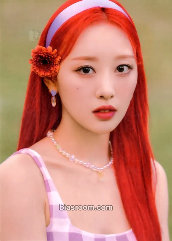 Yves Flip That Photocard - LOONA - LOONA K-pop photocard