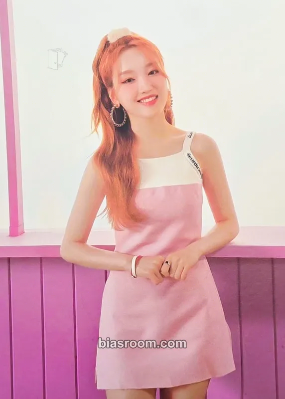 Go Won Flip That Photocard - LOONA - LOONA K-pop photocard