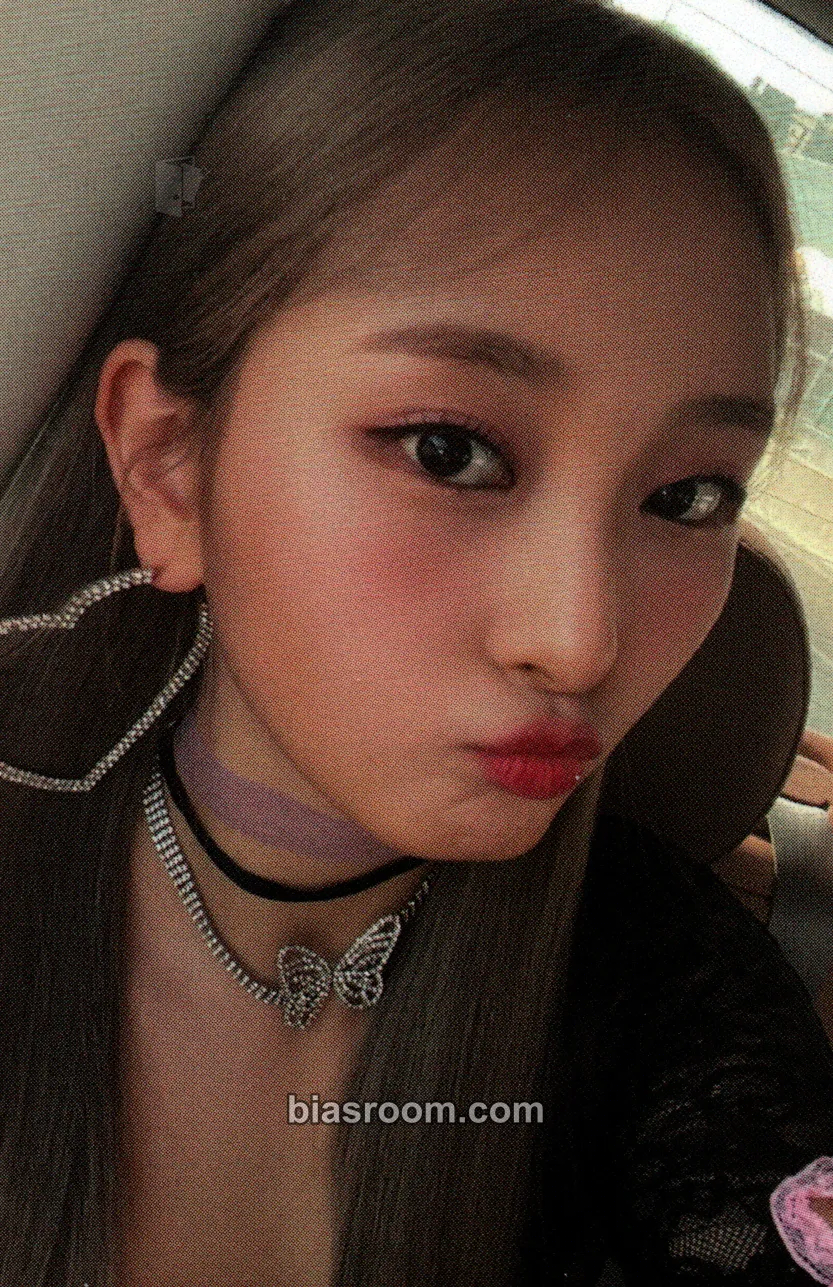 Chowon Bridge of Dreams Photocard - ICHILLIN’ - ICHILLIN’ K-pop photocard