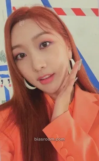 Minji Fire Saturday Photocard - Secret Number - Secret Number K-pop photocard