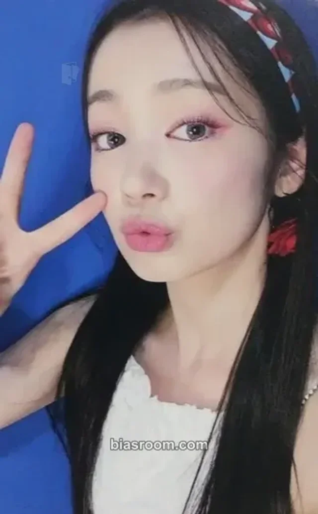 Secret Number - Lea - Fire Saturday Album mokketshop video call (fancall)