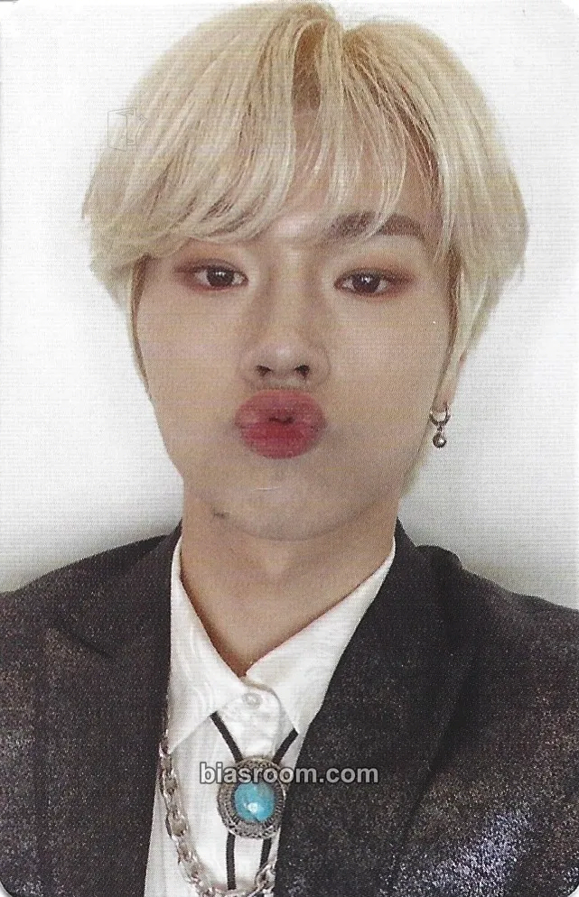 Jungsu Shopee x Xdinary Heroes Photocard - Xdinary Heroes - Xdinary Heroes K-pop photocard