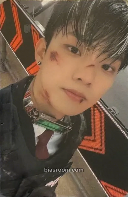 Q Maverick Photocard - THE BOYZ - THE BOYZ K-pop photocard