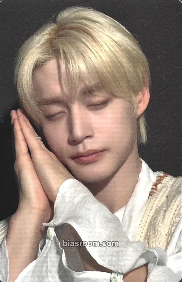 Jiwoong Cinema Paradise Photocard - ZEROBASEONE - ZEROBASEONE K-pop photocard