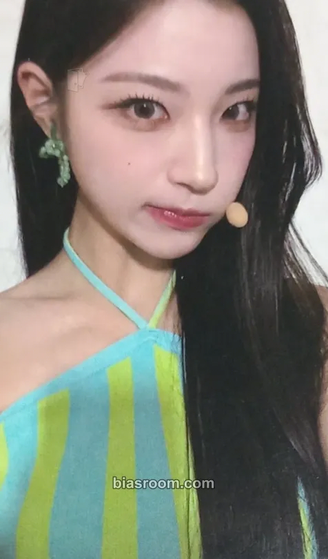 Yeju I'M ON IT! Photocard - ICHILLIN’ - ICHILLIN’ K-pop photocard