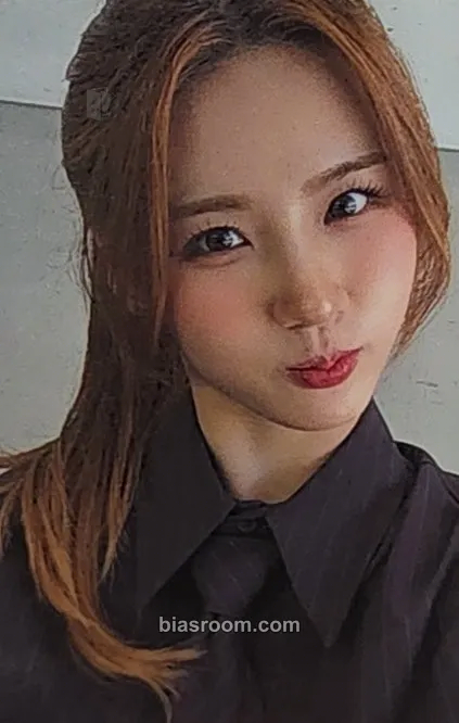 Jiyoon I'M ON IT! Photocard - ICHILLIN’ - ICHILLIN’ K-pop photocard