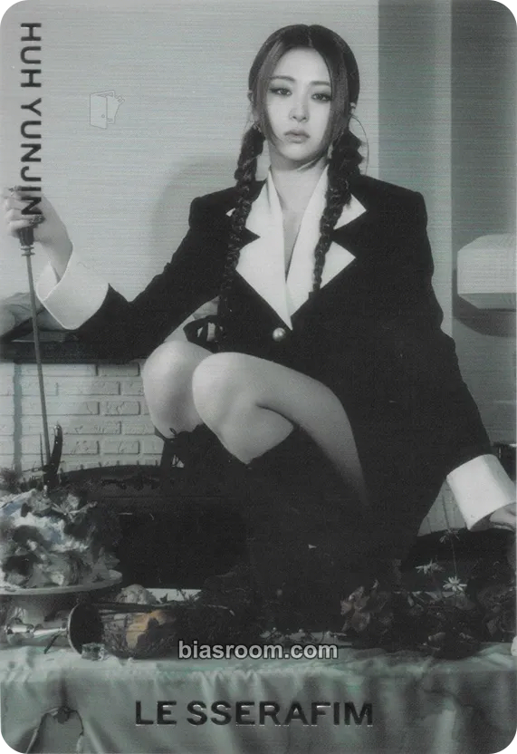 Huh Yunjin Bandai Namco Wafers x Le Sserafim Photocard - LE SSERAFIM - LE SSERAFIM K-pop photocard