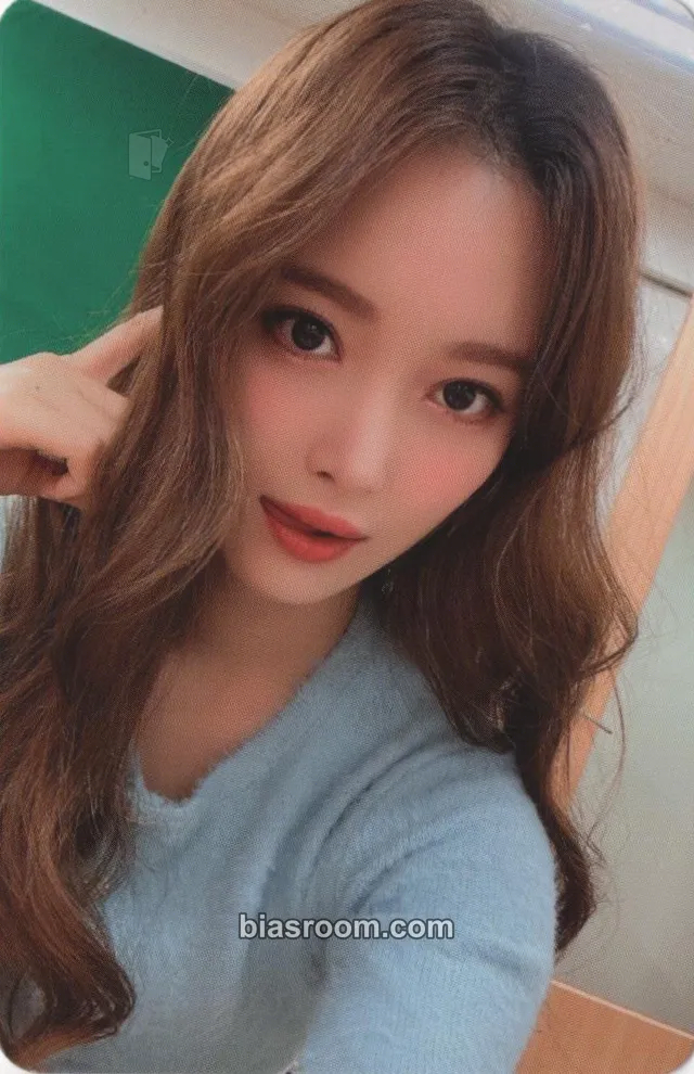 Seoi Athletic Girl Photocard - H1-KEY - H1-KEY K-pop photocard