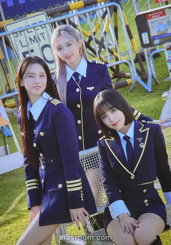 FLY HIGH: Japan Fan Concert 2024 Photocard - Kep1er - Kep1er K-pop photocard
