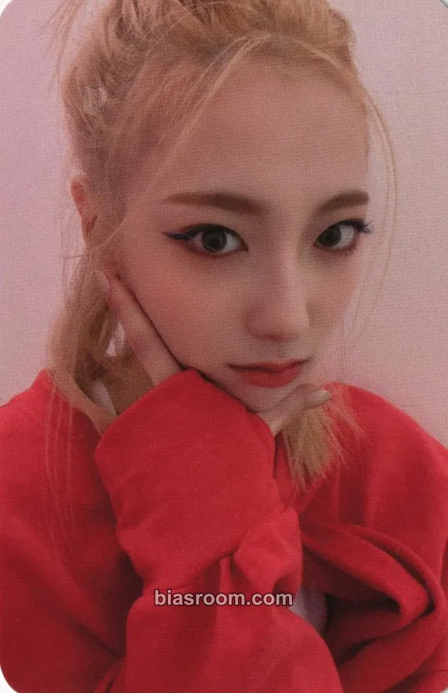 Riina Athletic Girl Photocard - H1-KEY - H1-KEY K-pop photocard