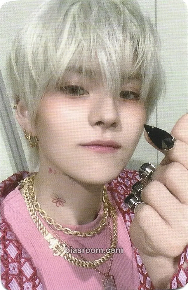 Yoshi THE SECOND STEP : CHAPTER TWO Photocard - TREASURE - TREASURE K-pop photocard
