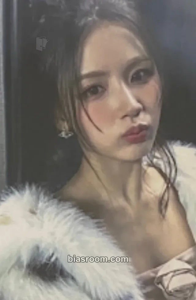 Jiyoon ICHILLIN’ Prequel K-pop photocard