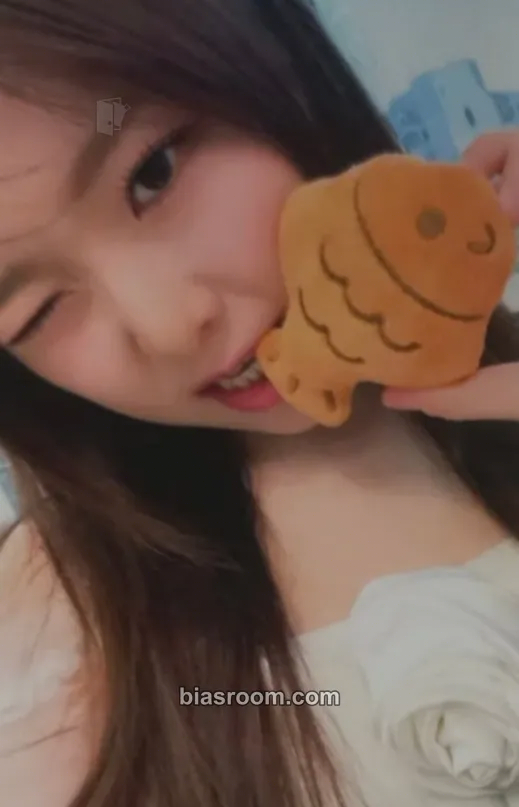 Jackie BITE ME Photocard - ICHILLIN’ - ICHILLIN’ K-pop photocard