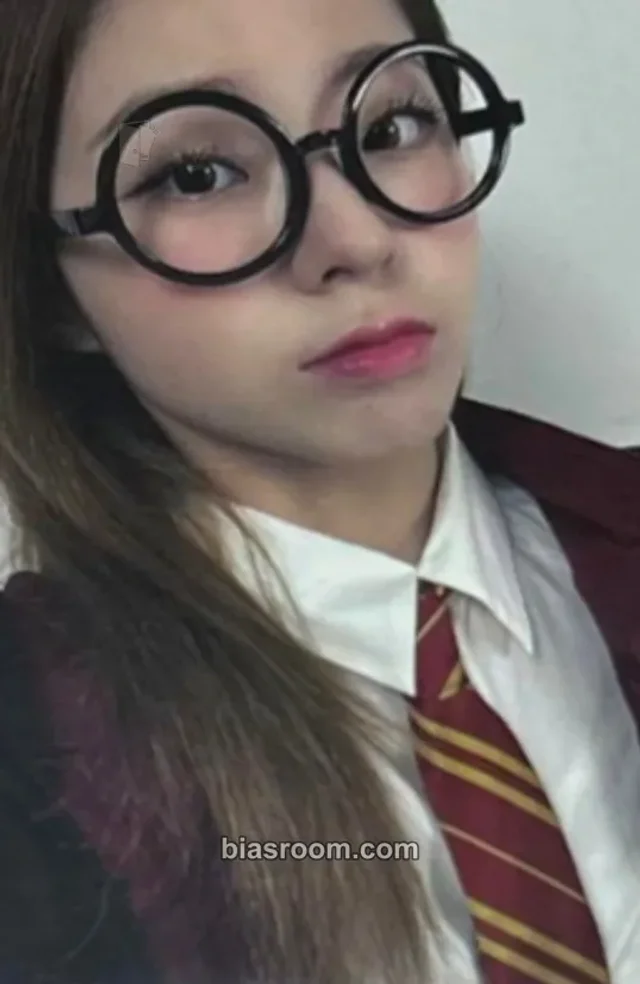 ICHILLIN’ - Chaerin - I'M ON IT! Album kpopmerch round 5 video call (fancall)