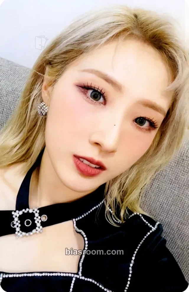 LOONA - HaSeul - LUMINOUS Album pob (pre-order benefit) tower records japan japan