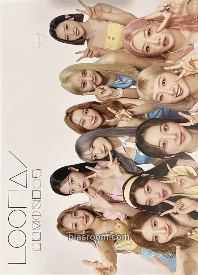 LOONA - LUMINOUS Album postcard hmv japan offline supplemental