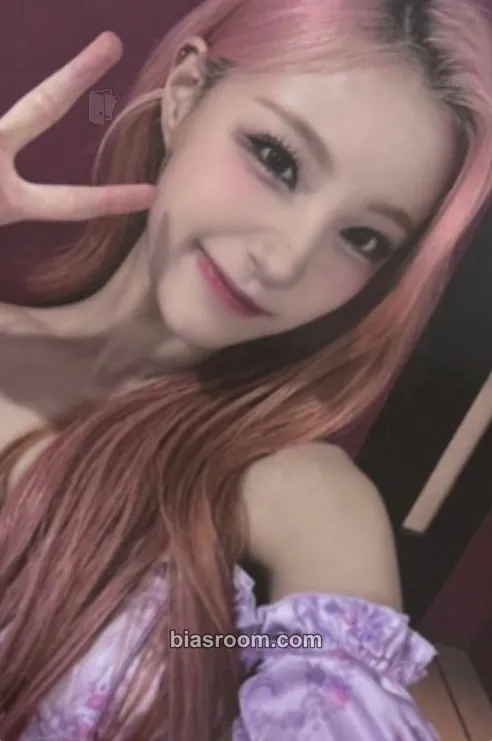 Yeju Feelin' Hot Photocard - ICHILLIN’ - ICHILLIN’ K-pop photocard