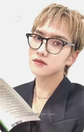 Seongil Trophy Photocard - 82Major - 82Major K-pop photocard