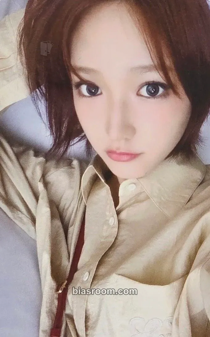 Jiyu UNCUT GEM Photocard - KiiiKiii - KiiiKiii K-pop photocard