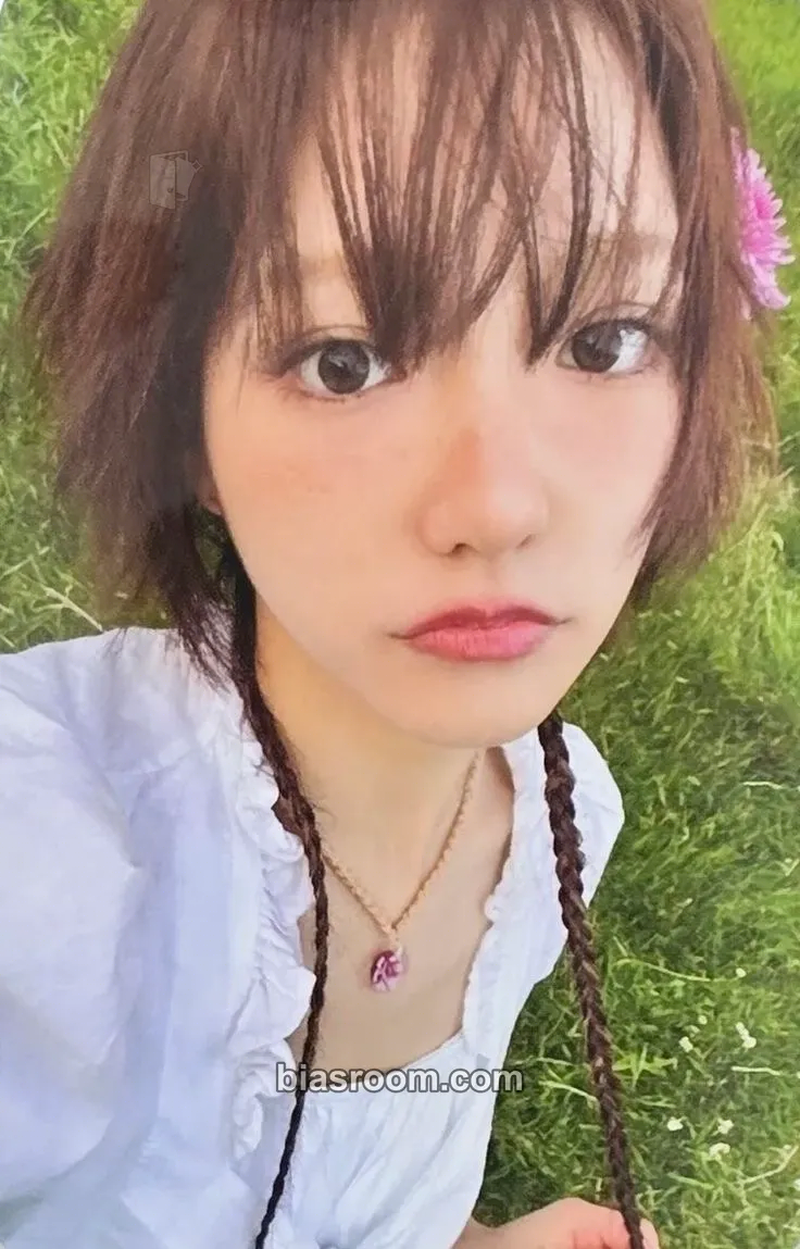 Jiyu UNCUT GEM Photocard - KiiiKiii - KiiiKiii K-pop photocard