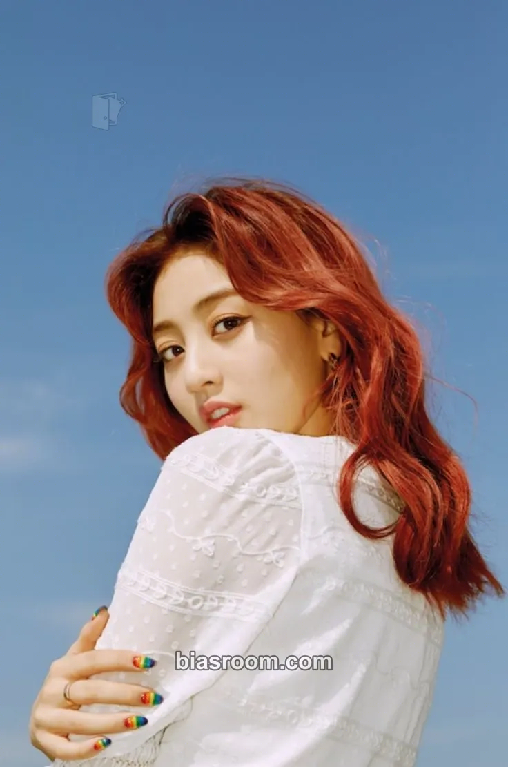 Jihyo 2021 Season's Greetings: THE MOMENT FOREVER Photocard - TWICE - TWICE K-pop photocard
