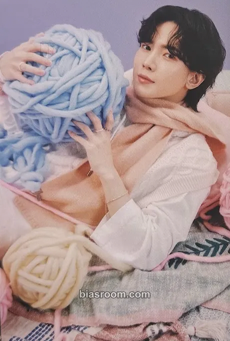 Yeosang 8M1S Snowman Factory Photocard - ATEEZ - ATEEZ K-pop photocard