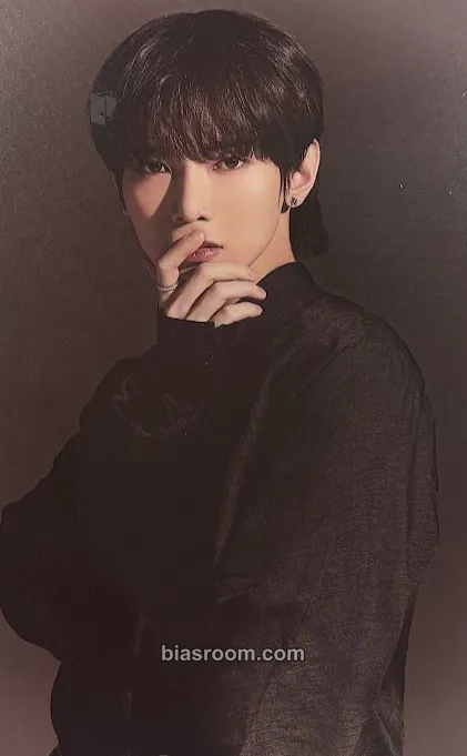 Yeosang Towards The Light : Will To Power World Tour 2024 - 2025 Photocard - ATEEZ - ATEEZ K-pop photocard