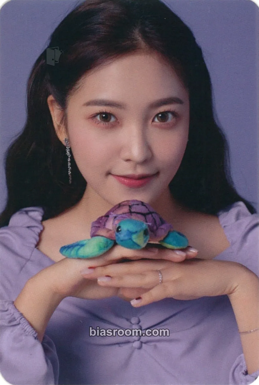Yeri 2019 Season's Greetings Photocard - Red Velvet - Red Velvet K-pop photocard