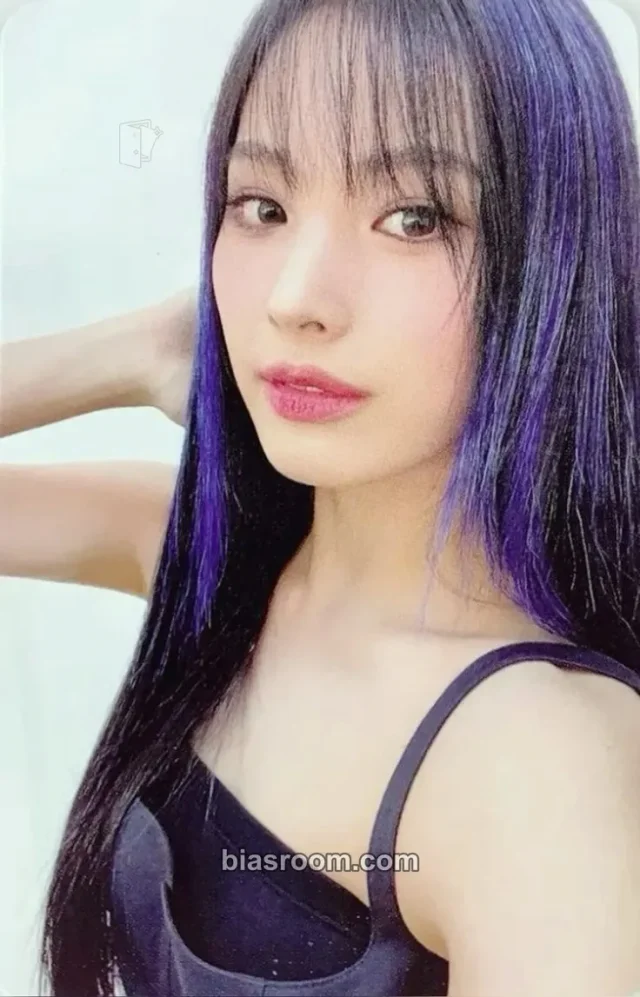 Jini - Jini - An Iron Hand In A Velvet Glove Album album photocard iron hand version