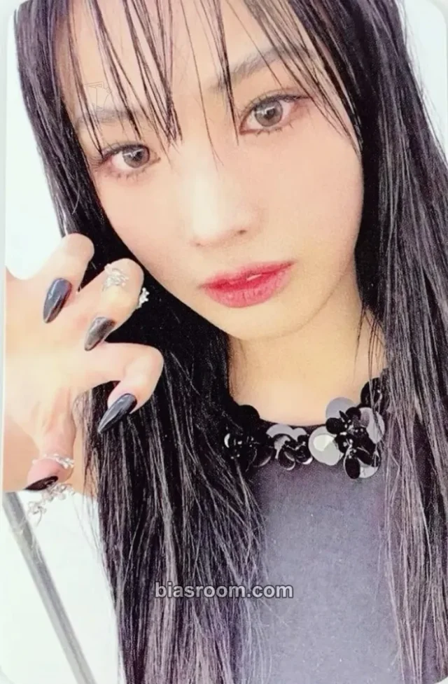 Jini - Jini - An Iron Hand In A Velvet Glove Album album photocard iron hand version