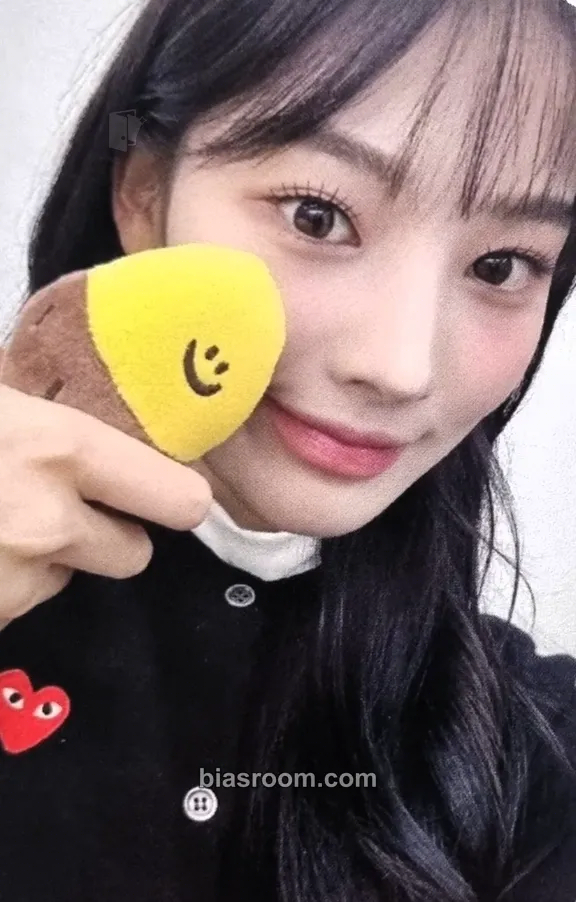 Jini An Iron Hand In A Velvet Glove Photocard - Jini K-pop photocard