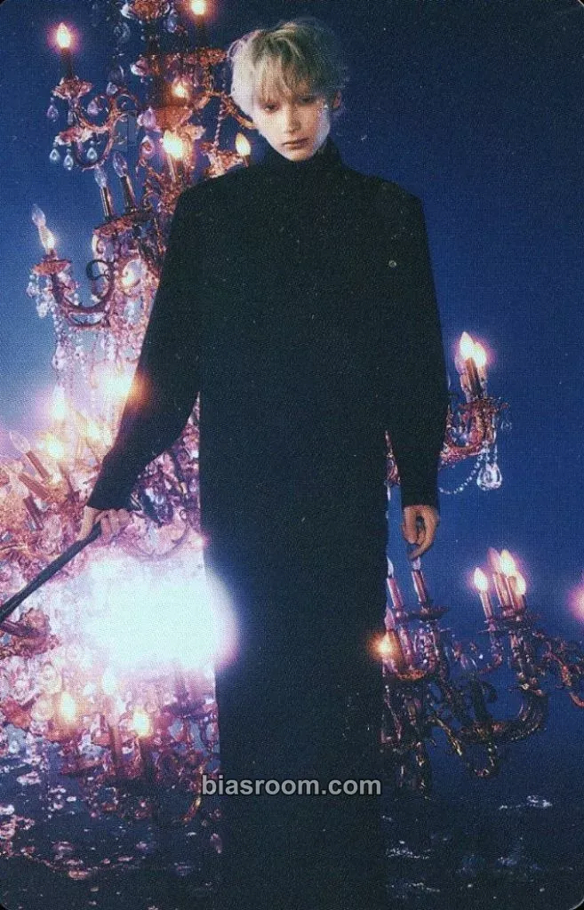 Huening Kai Starkissed Photocard - TOMORROW X TOGETHER - TOMORROW X TOGETHER K-pop photocard