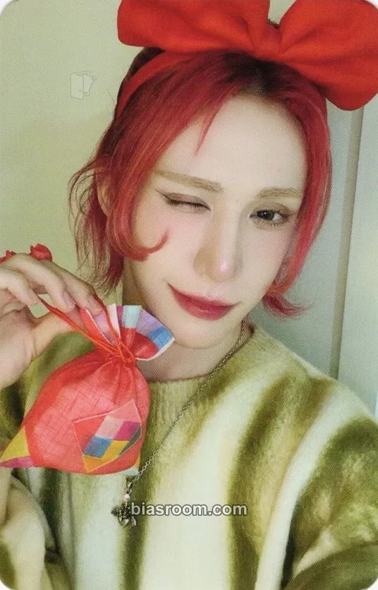 Wumuti UXLXVE Photocard - XLOV - XLOV K-pop photocard