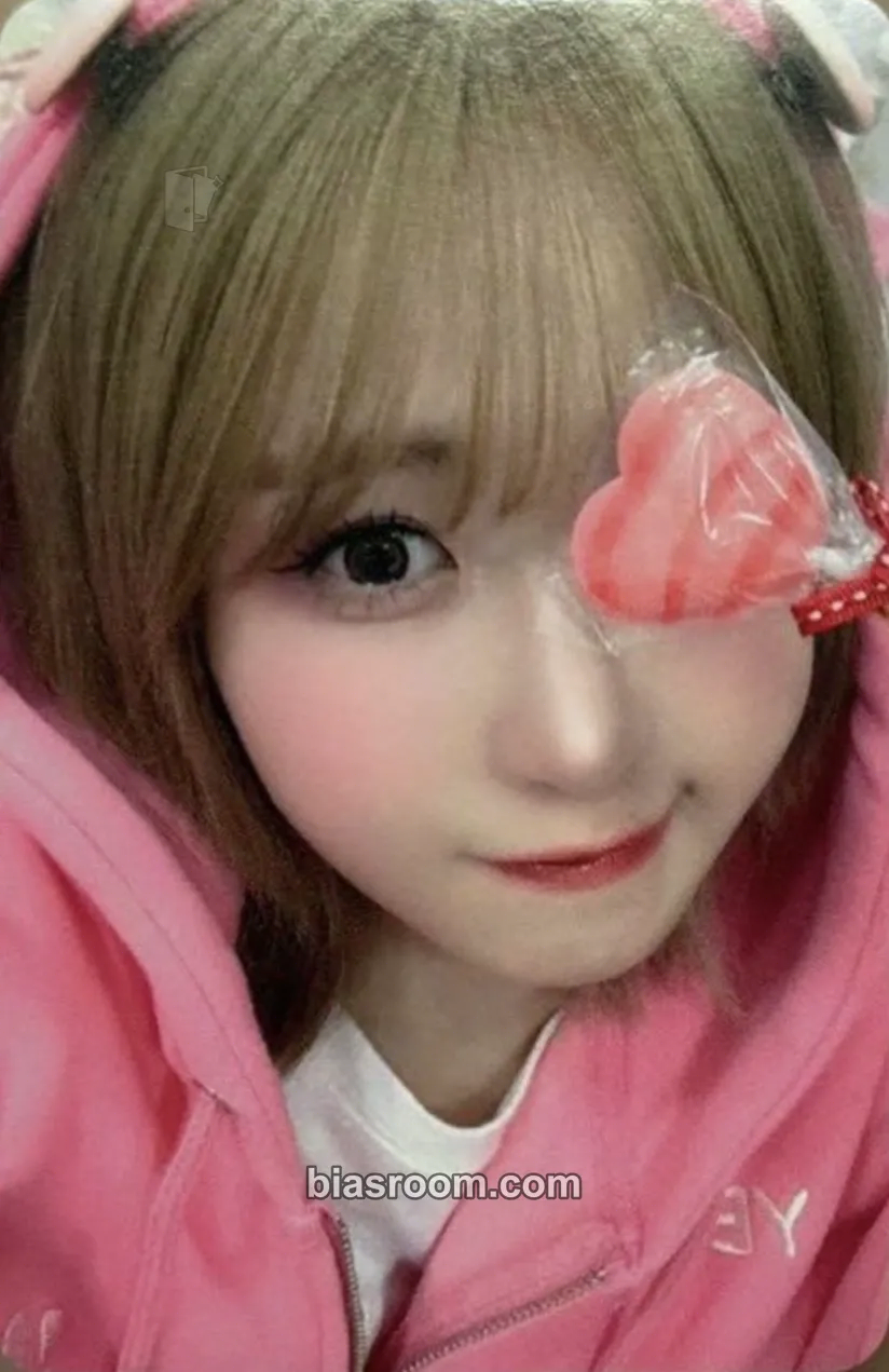 Hitomi &our vibe Photocard - SAY MY NAME - SAY MY NAME K-pop photocard