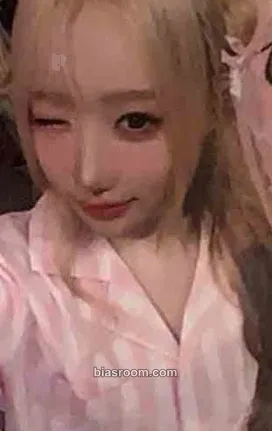 Mei &our vibe Photocard - SAY MY NAME - SAY MY NAME K-pop photocard