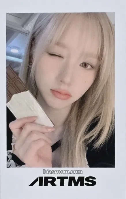 HeeJin Dall Photocard - ARTMS - ARTMS K-pop photocard