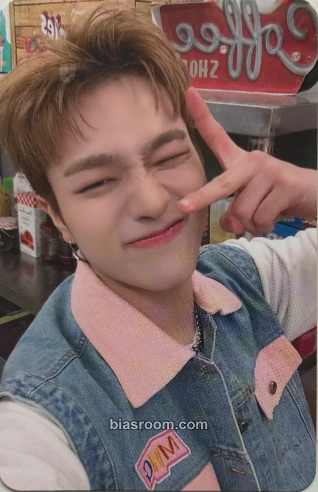 TRENDZ - Yechan - BLUE SET Chapter. [NEW DAYZ] Album album photocard korean album printed autographed
