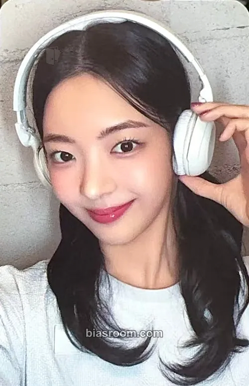 Lia Girls Will Be Girls Photocard - ITZY - ITZY K-pop photocard