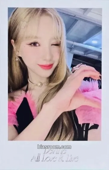 HeeJin Dall Photocard - ARTMS - ARTMS K-pop photocard
